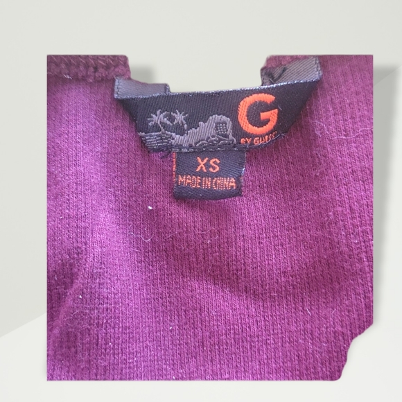 Guess Maroon Tshirt - Picture 3 of 4